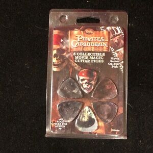 Disney Pirates of the Caribbean Skull Guitar Picks